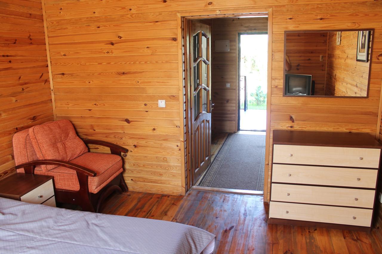 Hotel-Complex Mizh Triokh Ozer Свитязь Экстерьер фото